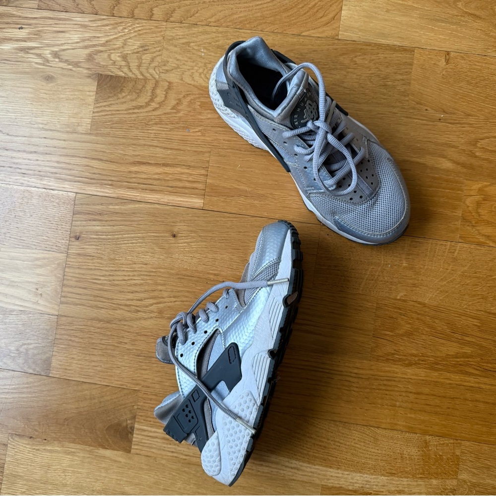 Nike Silver and Gray Huarache Air Sneakers